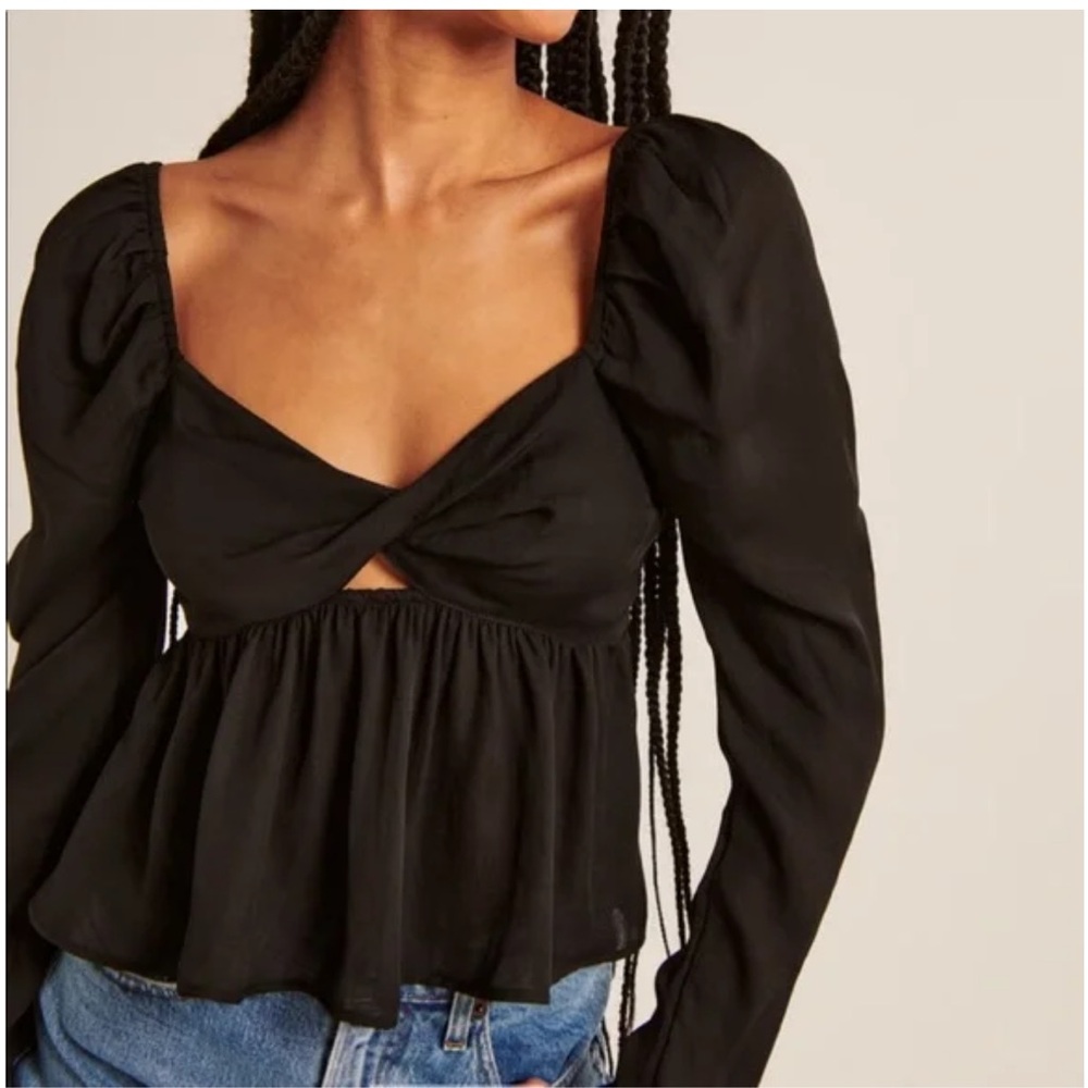 Abercrombie & Fitch Black Long sleeve sheer twist-front Top in Size XSmall